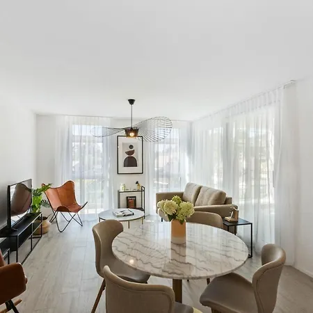 Olympia Homes Beautifully Furnished Flats Appartement *