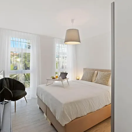 Olympia Homes Beautifully Furnished Flats Apartman